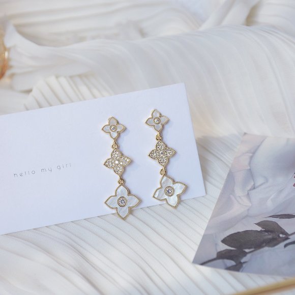 NEW 14K Gold Plated Diamond Clover Drop Earrings - Picture 5 of 7